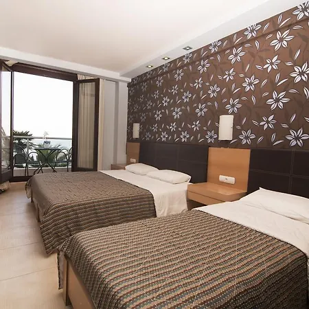 Mistral Hotel Paralía