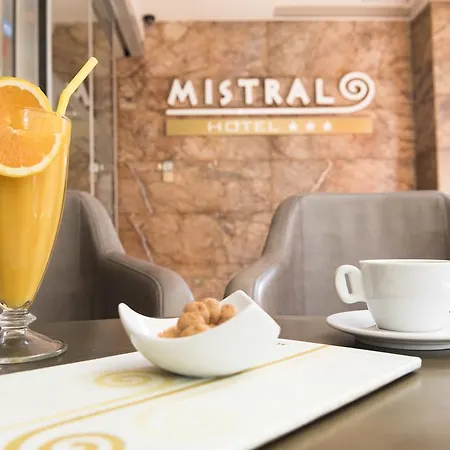 Mistral فندق