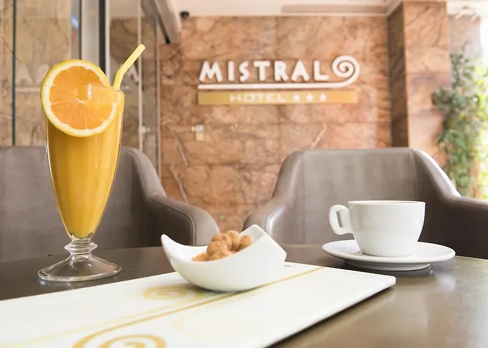 Mistral מלון